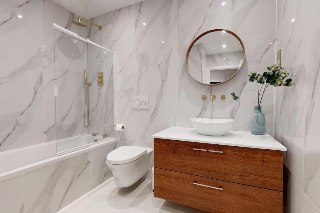 Stylish 2Bed Flat 10Min To Wimbledon Tennis Courts لندن المظهر الخارجي الصورة