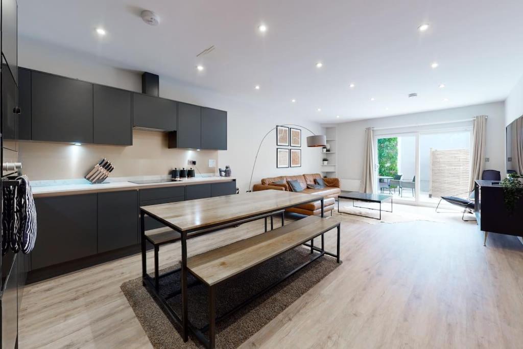 Stylish 2Bed Flat 10Min To Wimbledon Tennis Courts لندن المظهر الخارجي الصورة